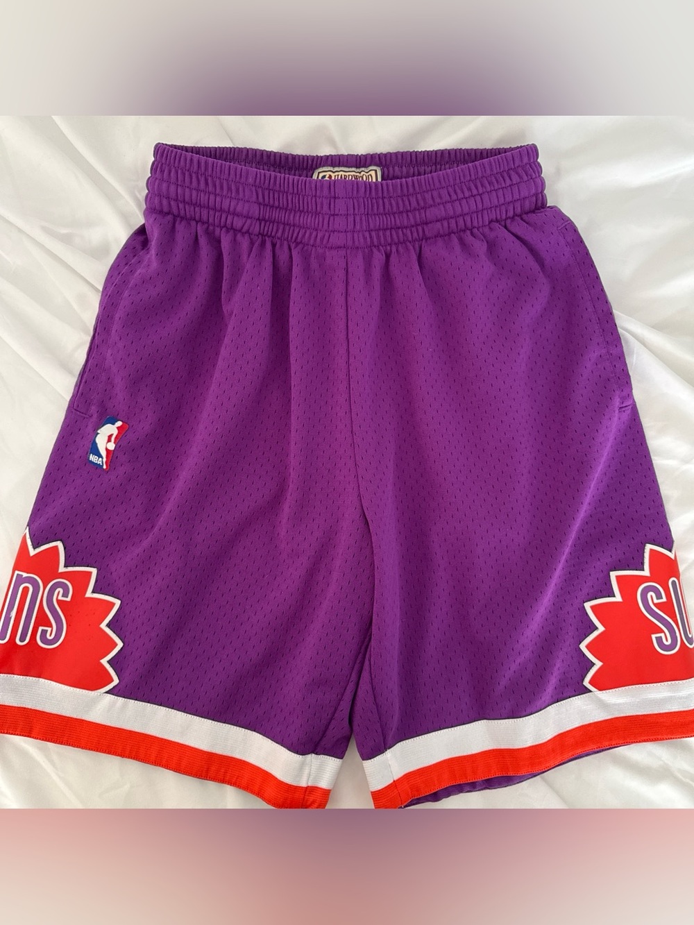 Purple Phoenix Suns Men's Athletic Mesh Basketball Shorts with Contrast Trim